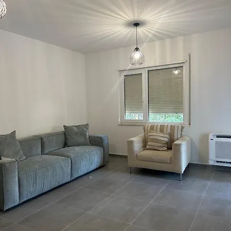 Apheartments Apartment Golem (Tirana)